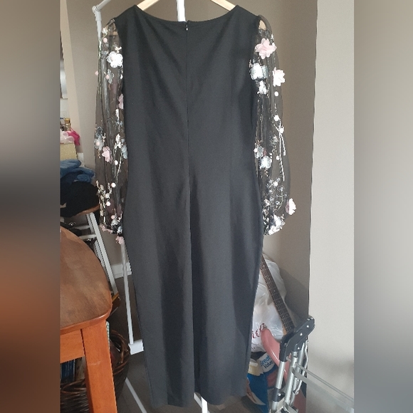 Shein Mesh Floral Detail Sleeve - Picture 5 of 5